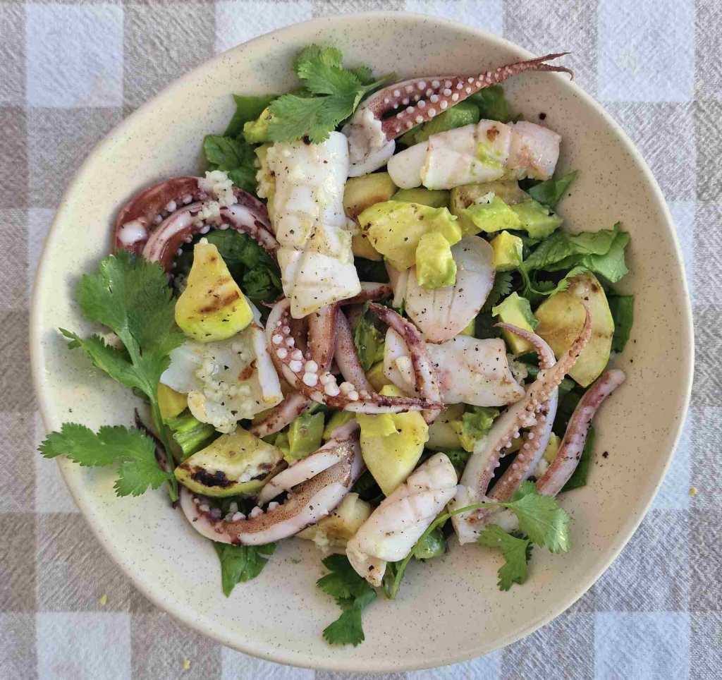 Green Salad with Grilled Squid