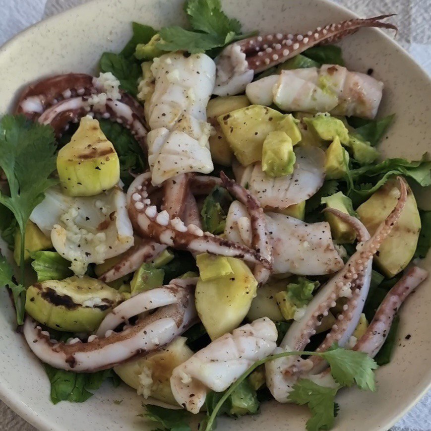 Green salad with grilled squid