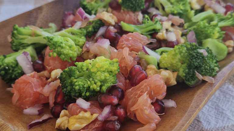 Broccoli and Grapefruit with walnuts and pomegranate salad