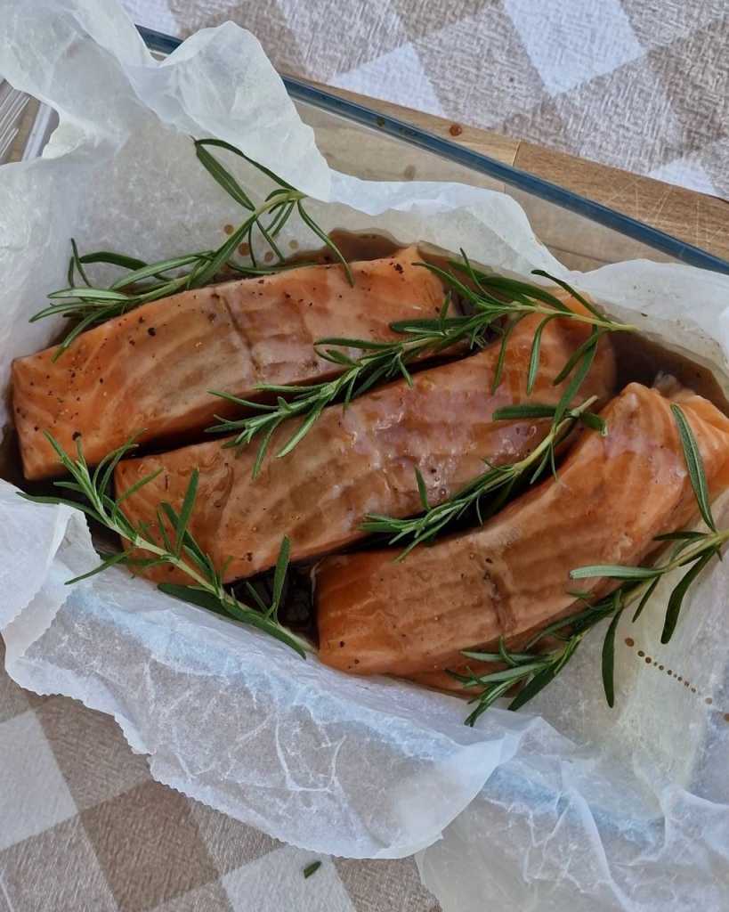 salmon with pomegranate molasses and rosemary
