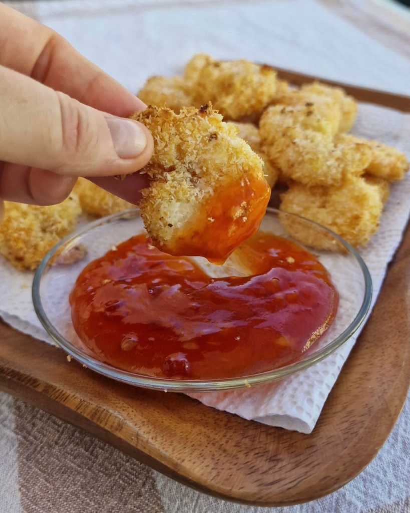 crispy coconut shrimp with sweet chili sauce