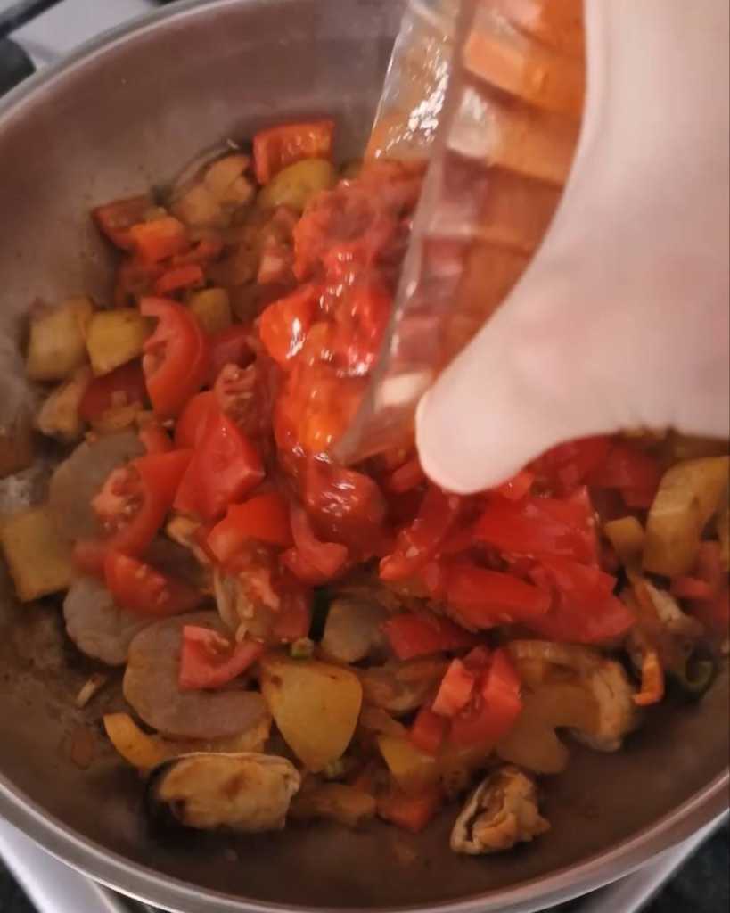 tomatoes and Passata sauce