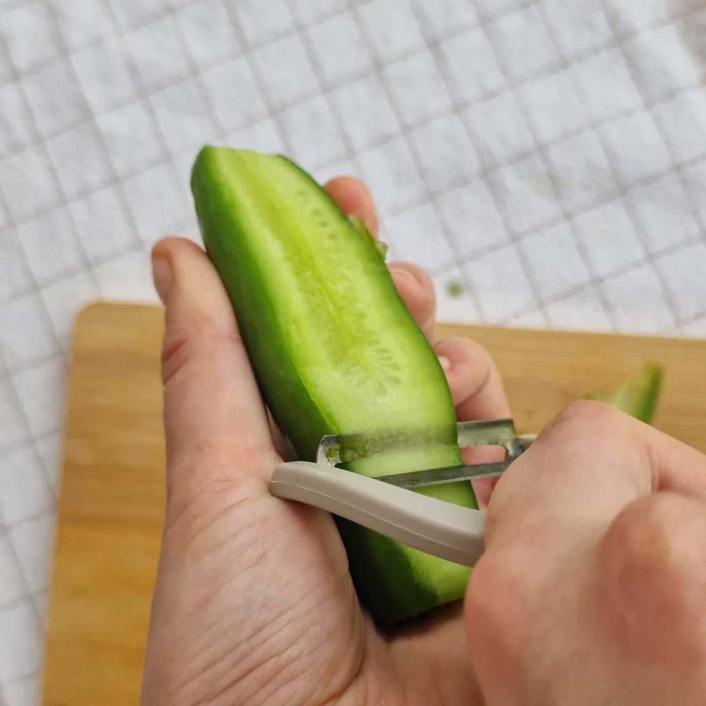 cucumber roses