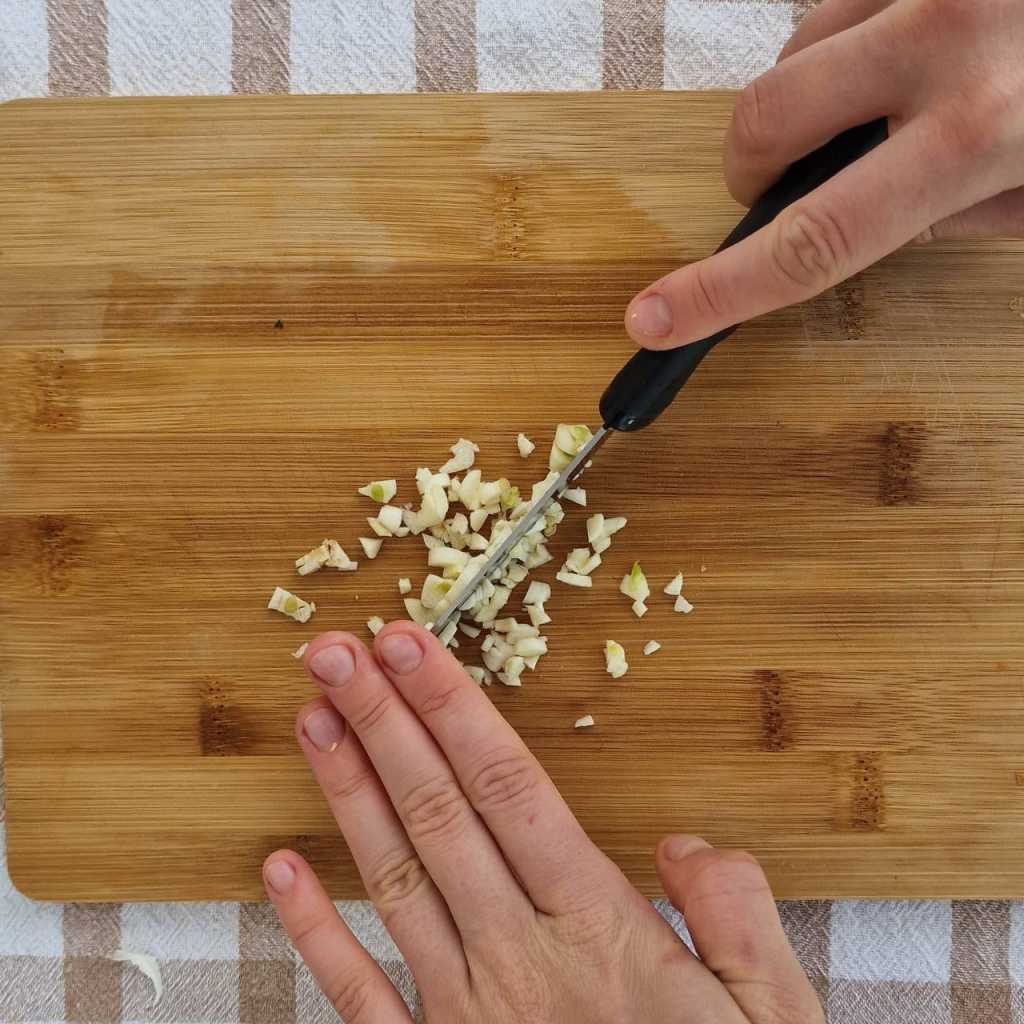 chop garlic cloves
