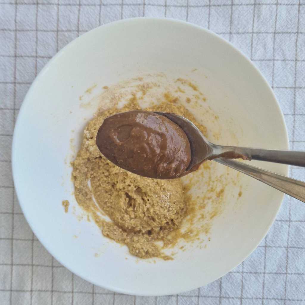 Chocolate Chip Cookies dough with peanut butter