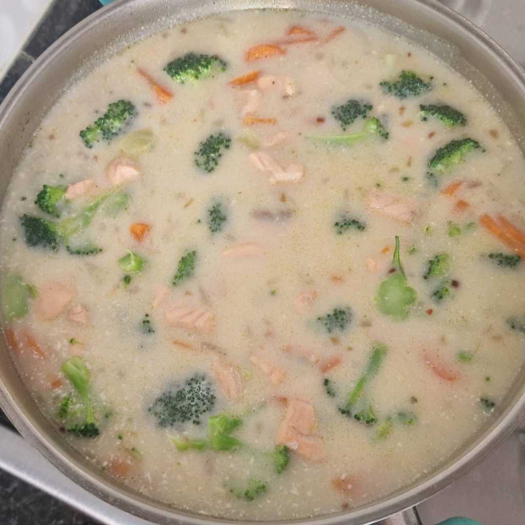 Finnish creamy salmon soup Lohikeitto recipe