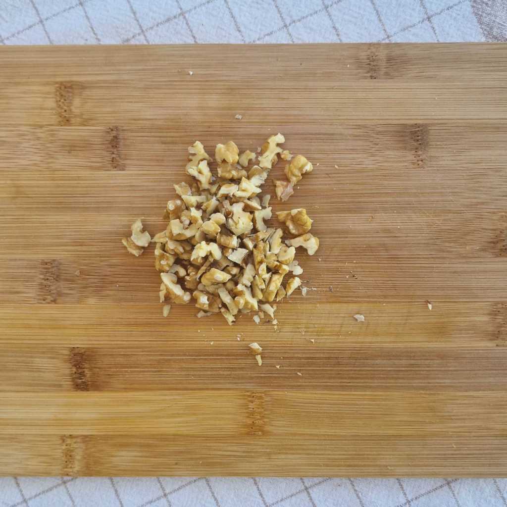 chopped walnuts