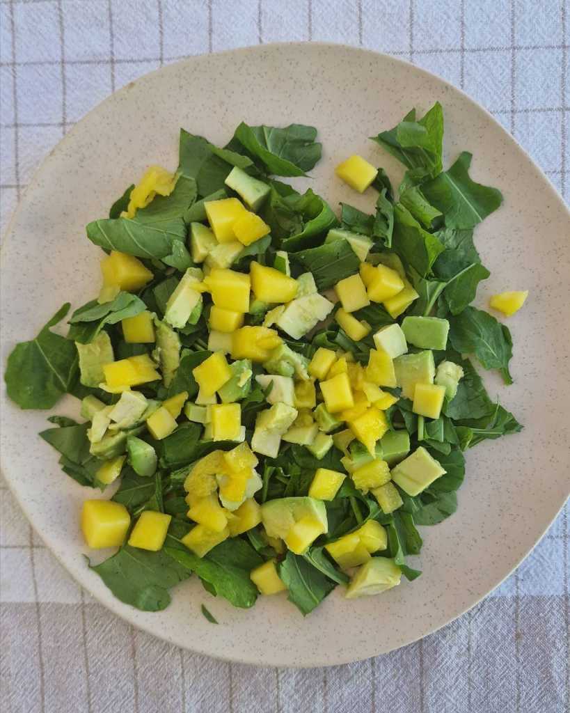 arugula mango avocado salad