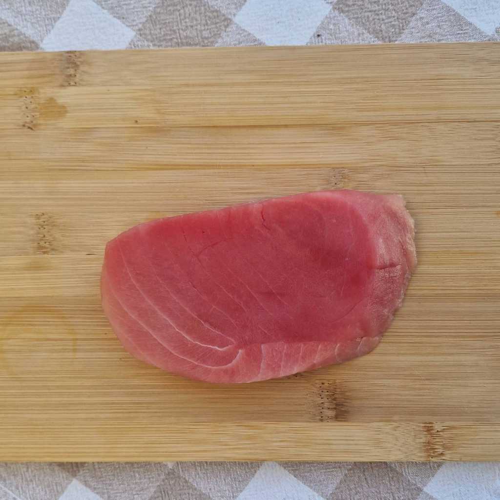 raw ahi tuna