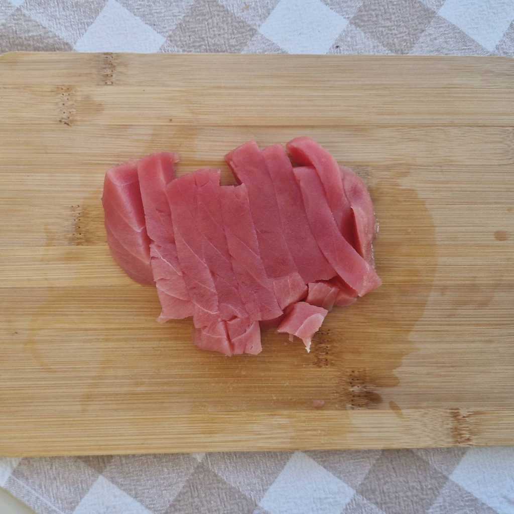 raw ahi tuna