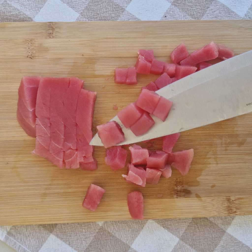 raw ahi tuna