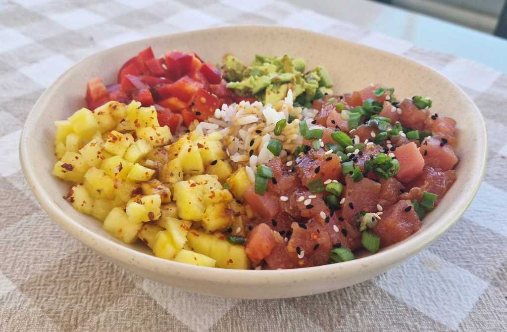 tuna sushi poke bowl