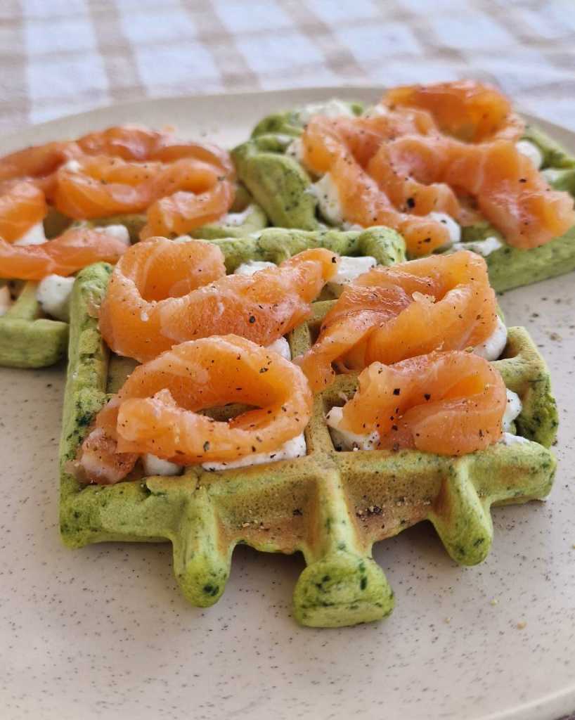 Healthy Spinach Waffles with salmon