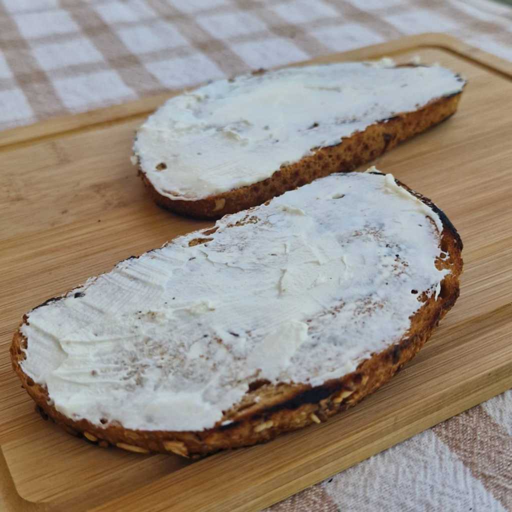 Toast with Smoked Salmon, cream cheese and Poached egg