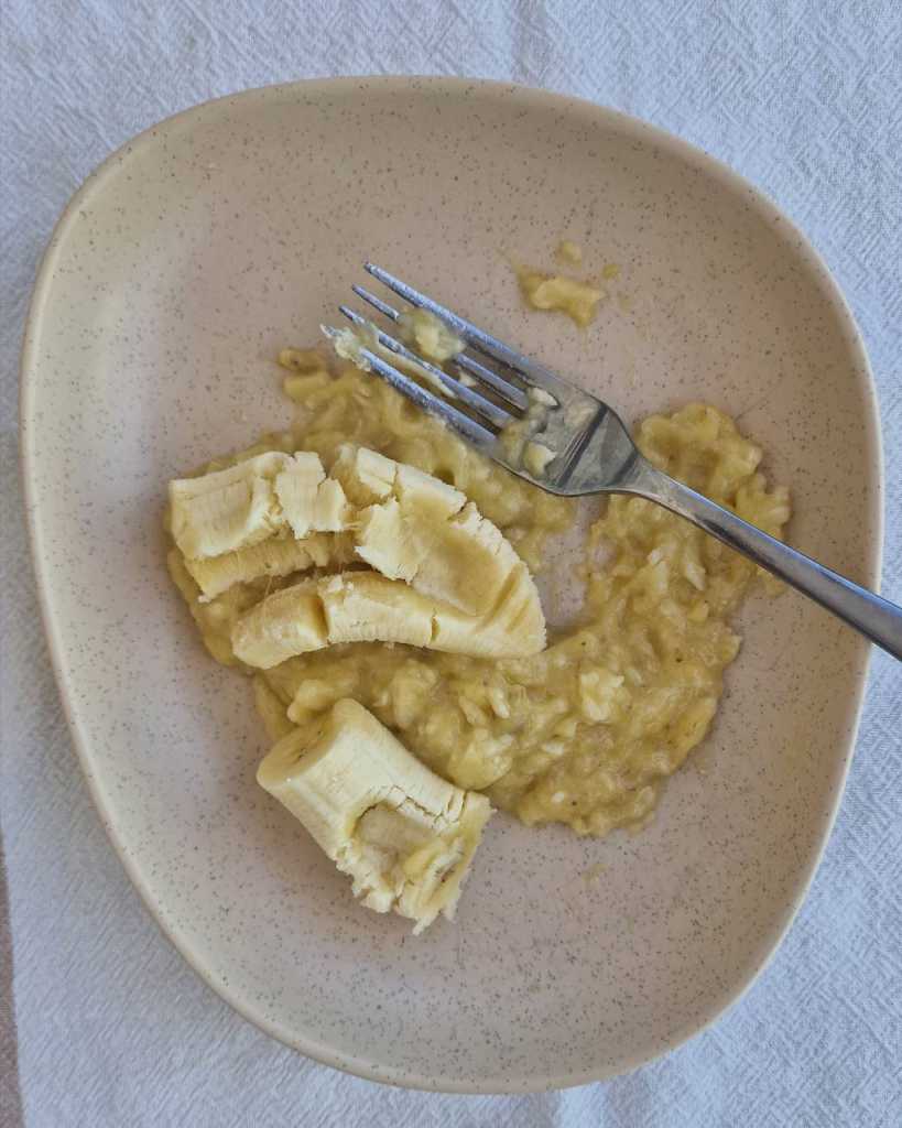 mashed bananas