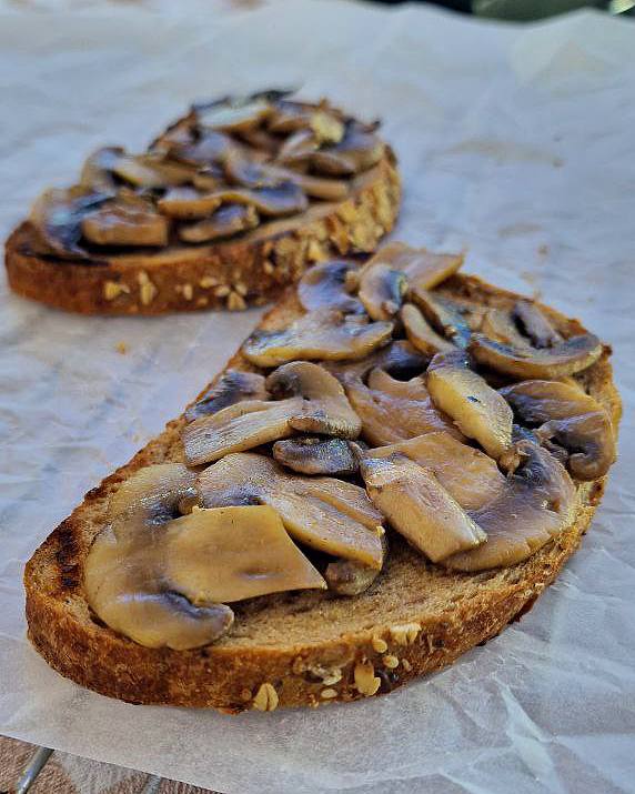 Mushroom Bruschetta with Brie and Truffle oil recipe