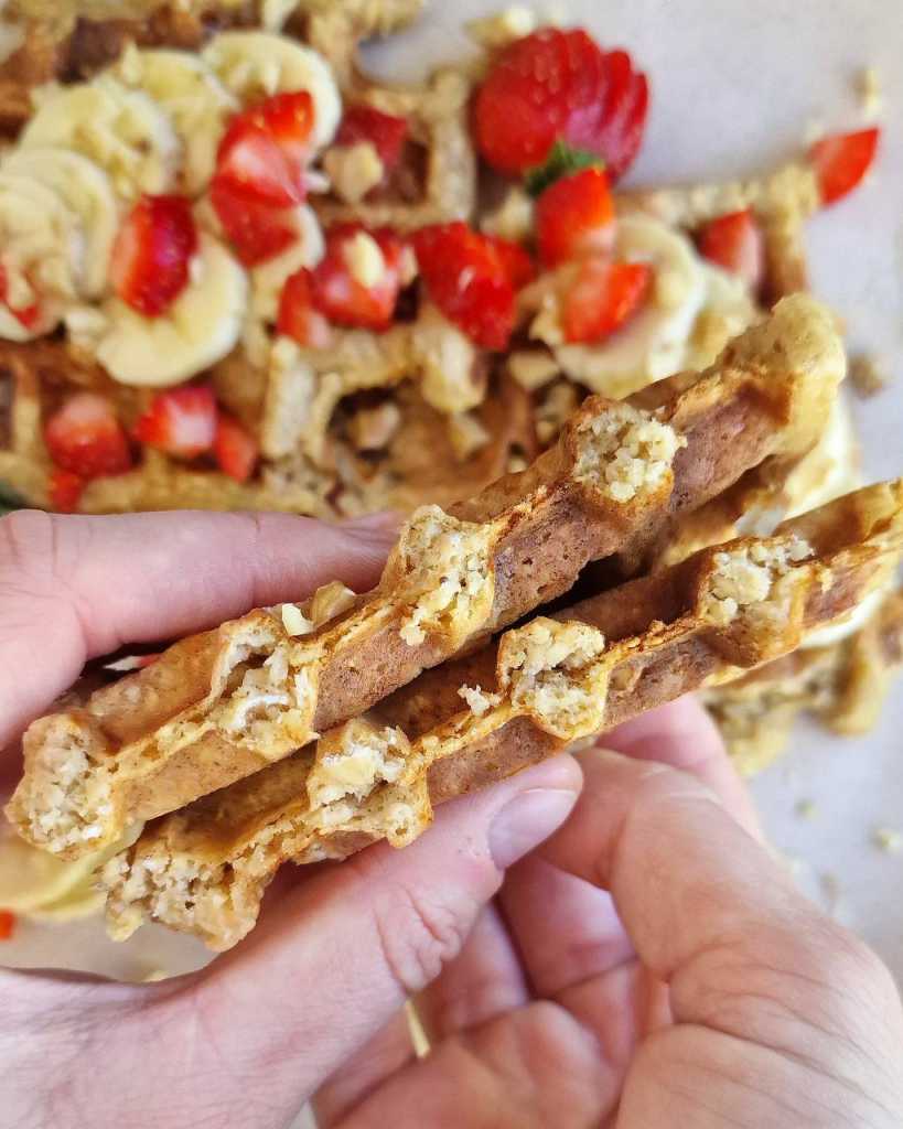 Healthy Banana Oat waffles recipe