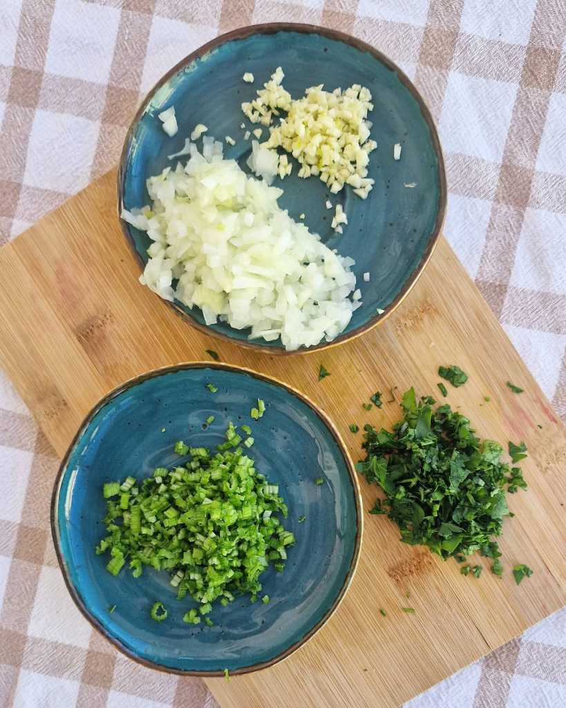 Mussels Marinara pasta ingredients chopped onion garlic celery parsley 