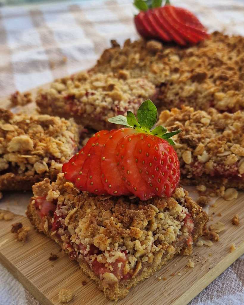 Healthy Vegan Strawberry Crumble recipe