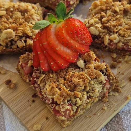 Healthy Vegan Strawberry Crumble recipe