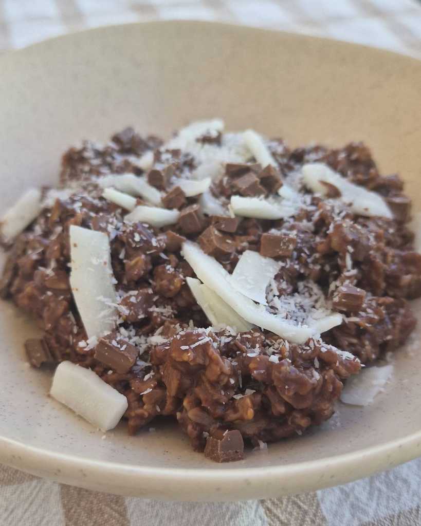 Chocolate and coconut Bounty Oatmeal recipe