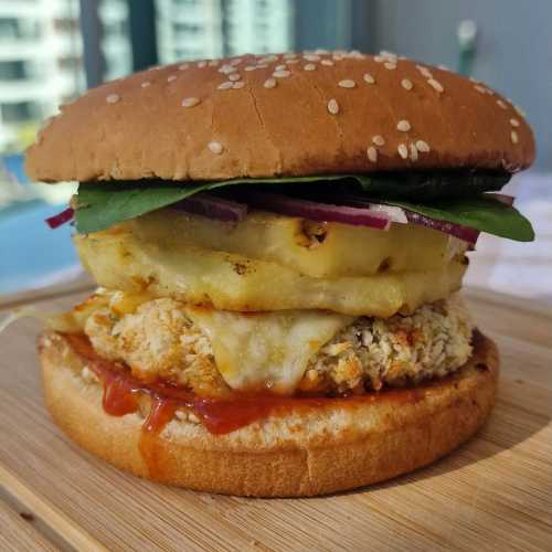 Crispy Shrimp Burger with grilled pineapple recipe