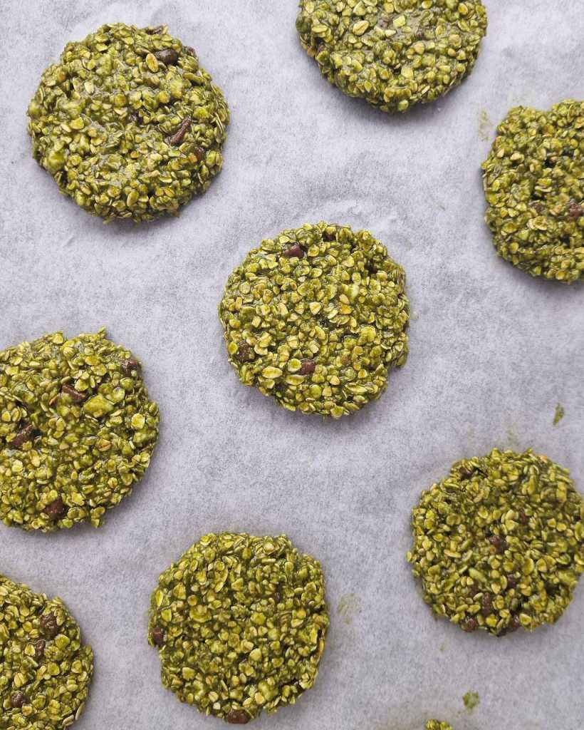 Healthy Matcha Chocolate Chip Oat cookies recipe 