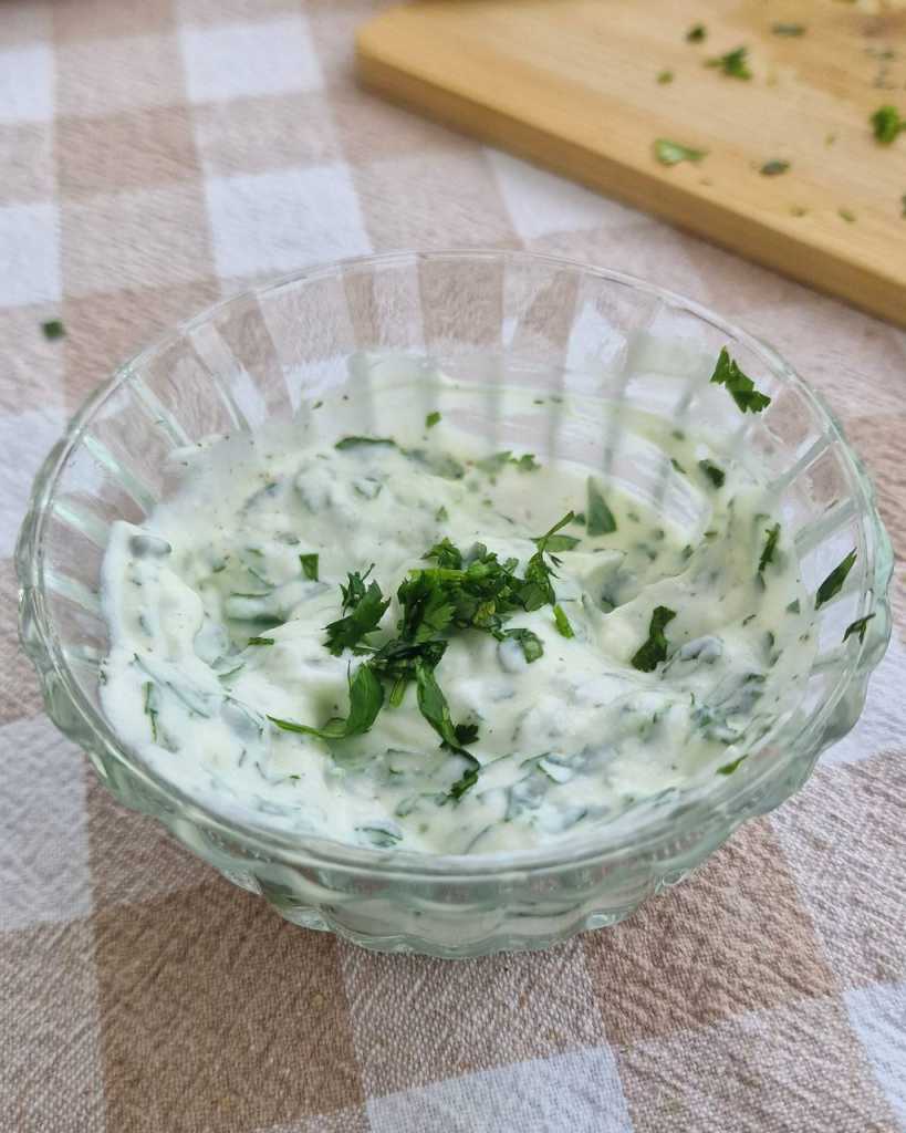 Yogurt garlic cilantro sauce for Healthy Shrimp Burrito recipe
