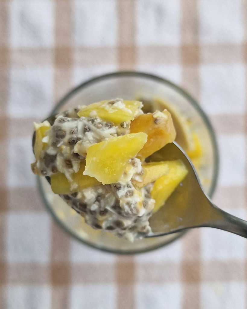 Mango Overnight Oats with coconut recipe