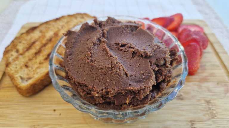 Healthy Chocolate Chickpea Spread Hummus recipe