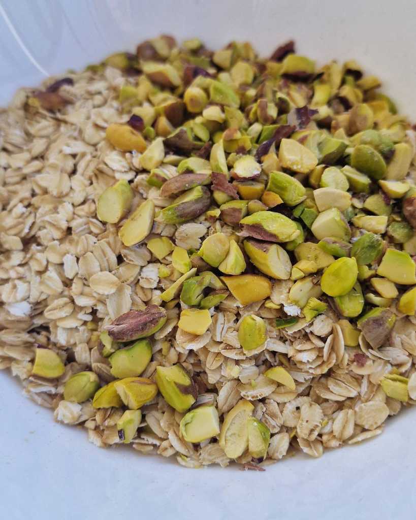 Homemade Pistachio Granola recipe raw oats