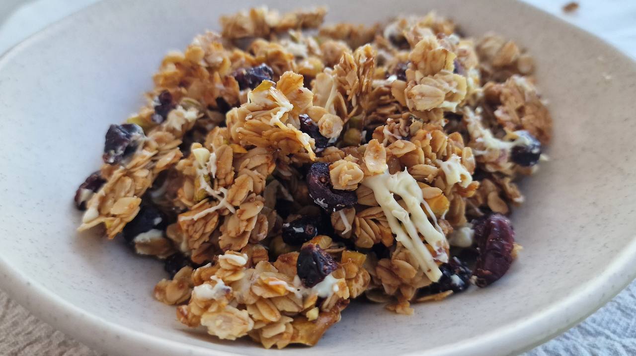 Homemade healthy Pistachio Cranberries white chocolate Granola recipe