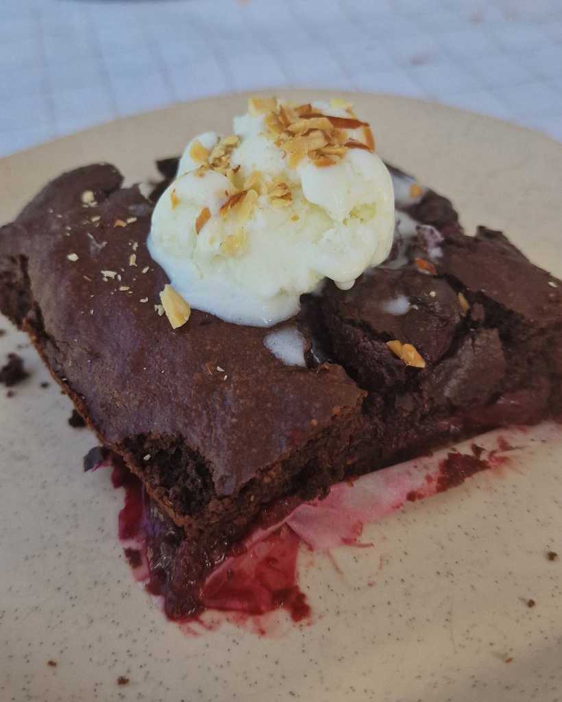 Healthy cherry brownies recipe