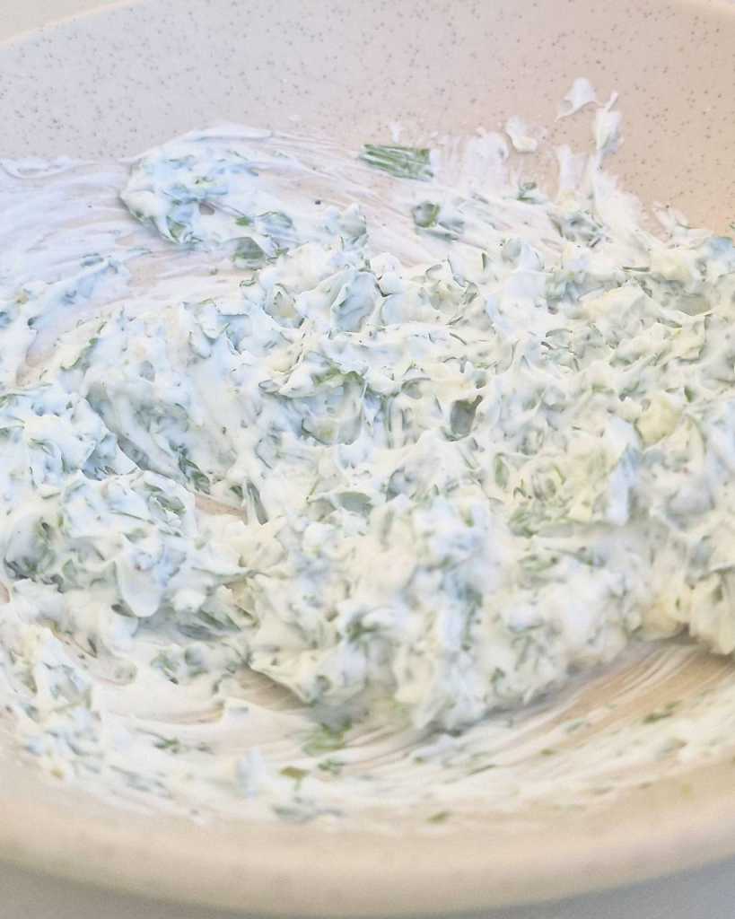 cream cheese with cilantro and garlic for stuffed mushrooms