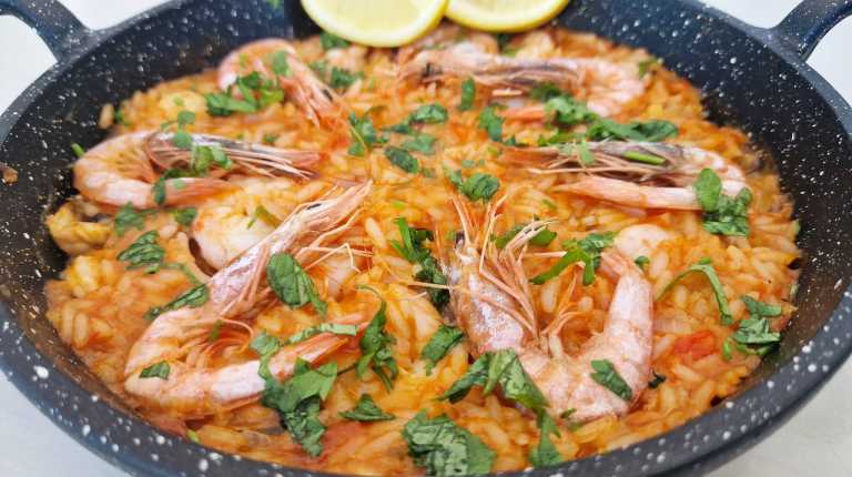 Seafood paella recipe