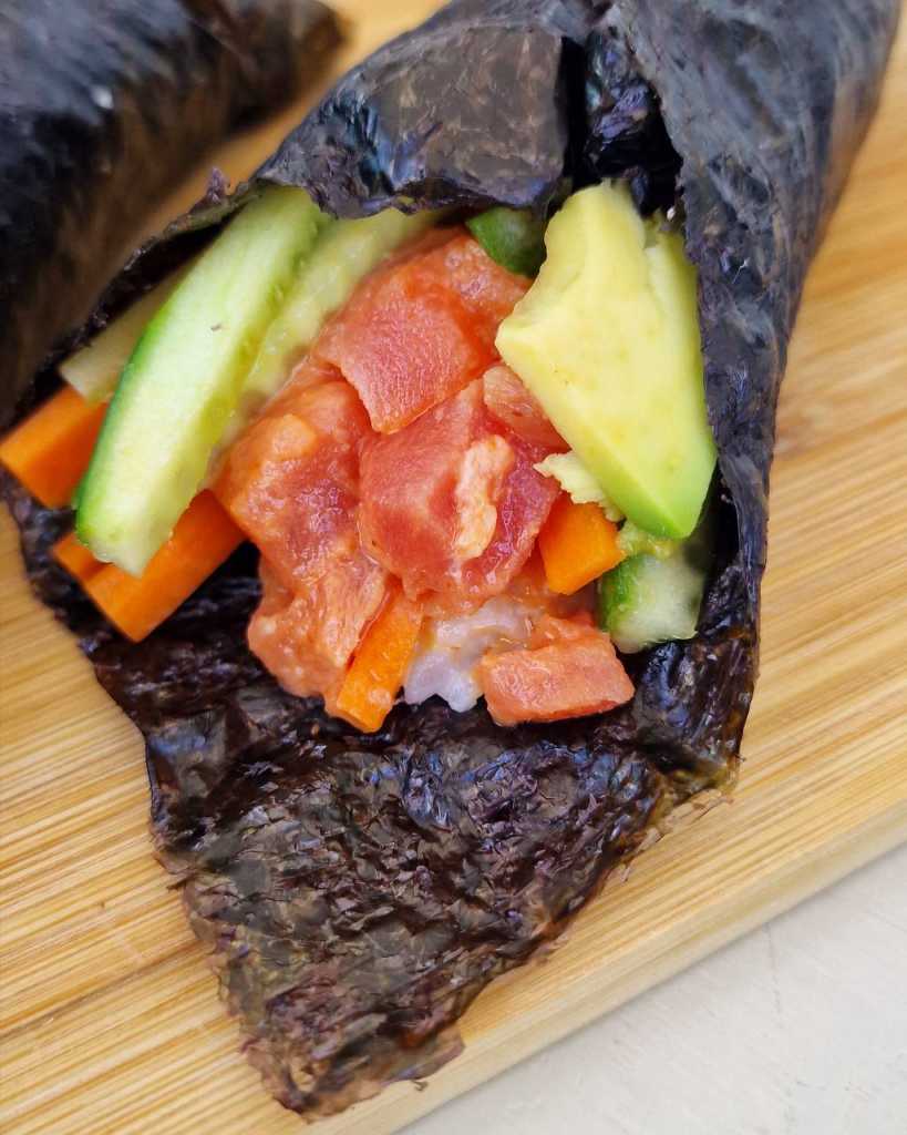 tuna sushi hand roll