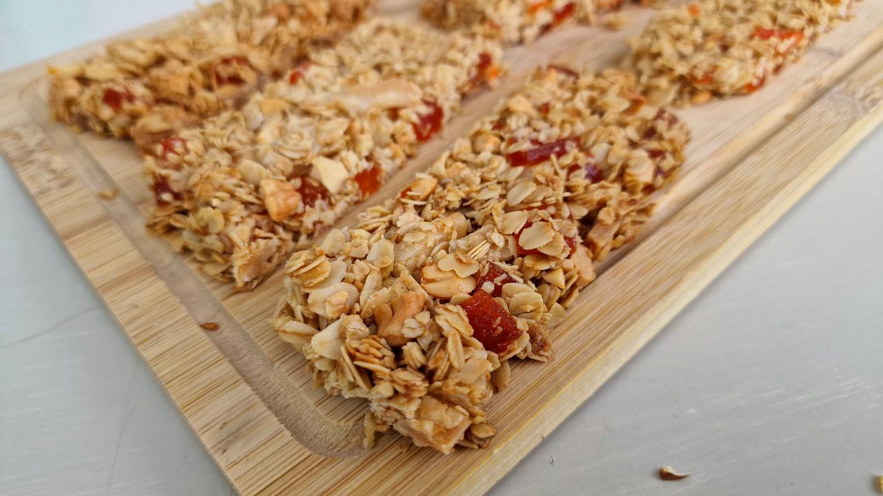 Tropical Granola Bars recipe