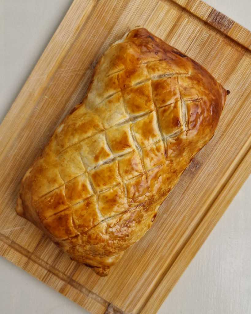 Puff Pastry Salmon (Salmon Wellington)