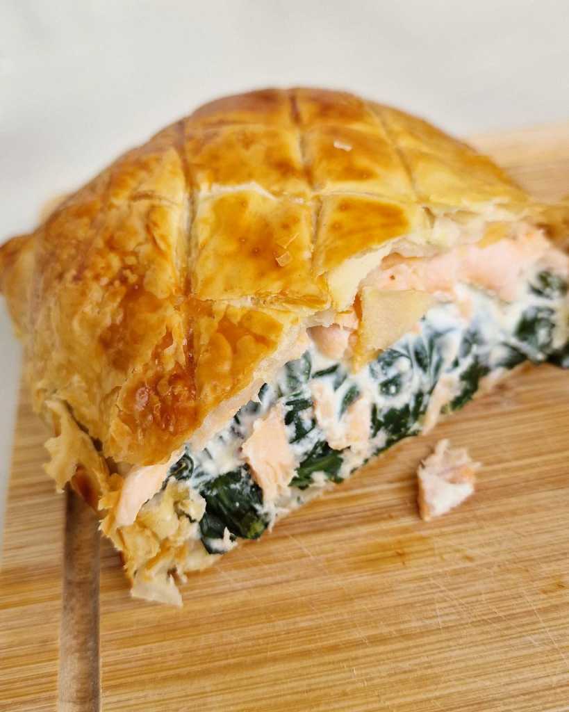 Puff Pastry Salmon with spinach