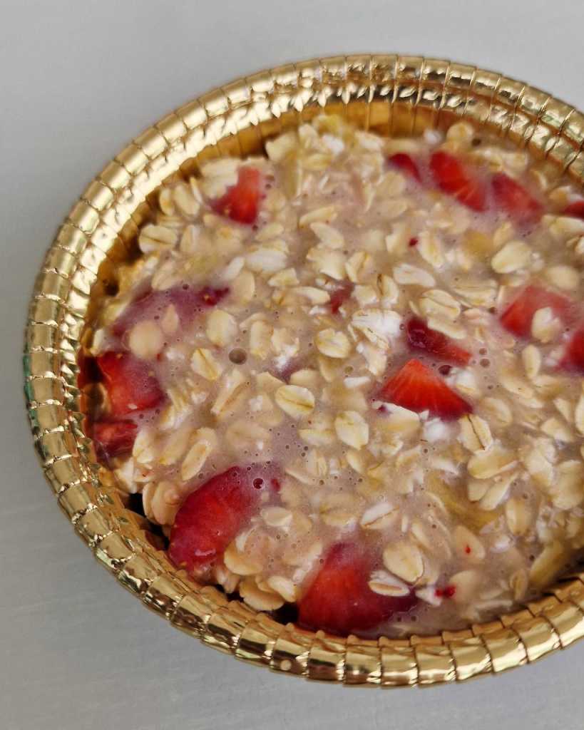 oatmeal strawberries