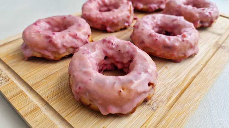 Strawberry Baked Donuts recipe
