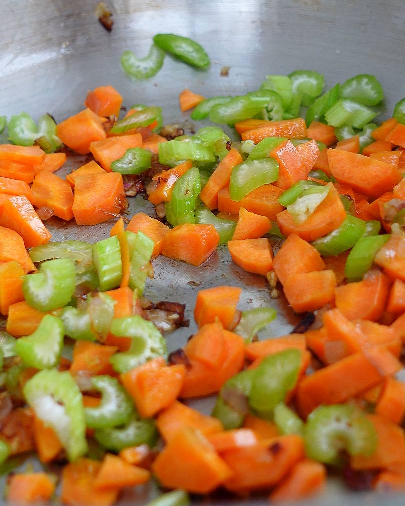 celery and carrot for Mussel Soup