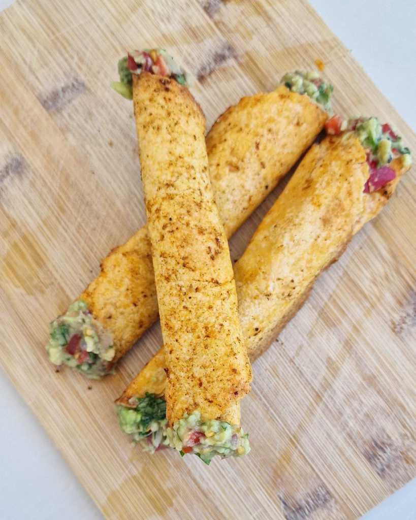 Tortilla Cigars with Guacamole