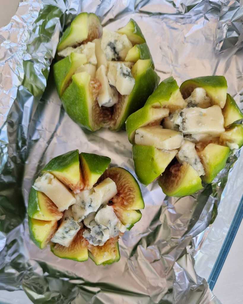 figs with blue cheese