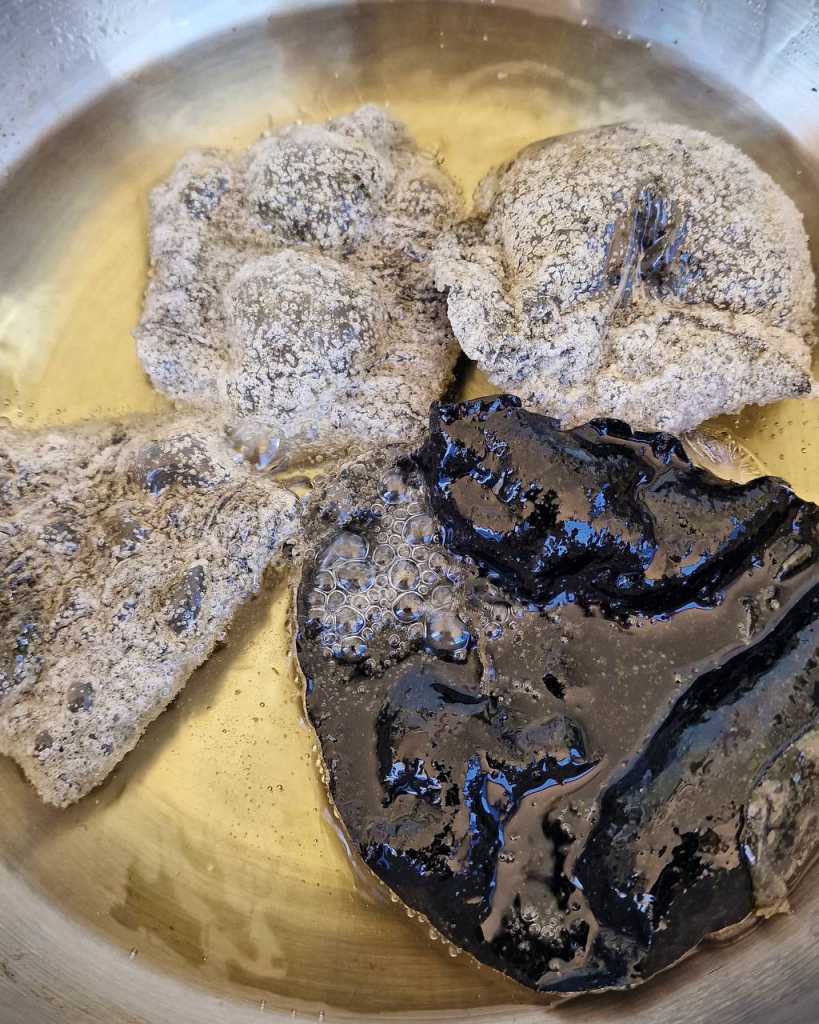 frying Crispy Nori Seaweed Crackers