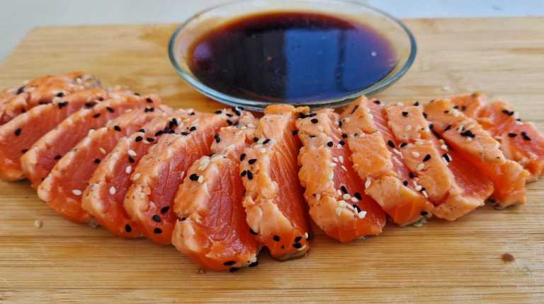 Salmon Tataki recipe
