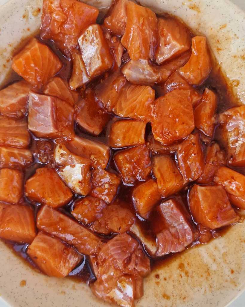 Salmon Bites in Honey Sriracha marinade