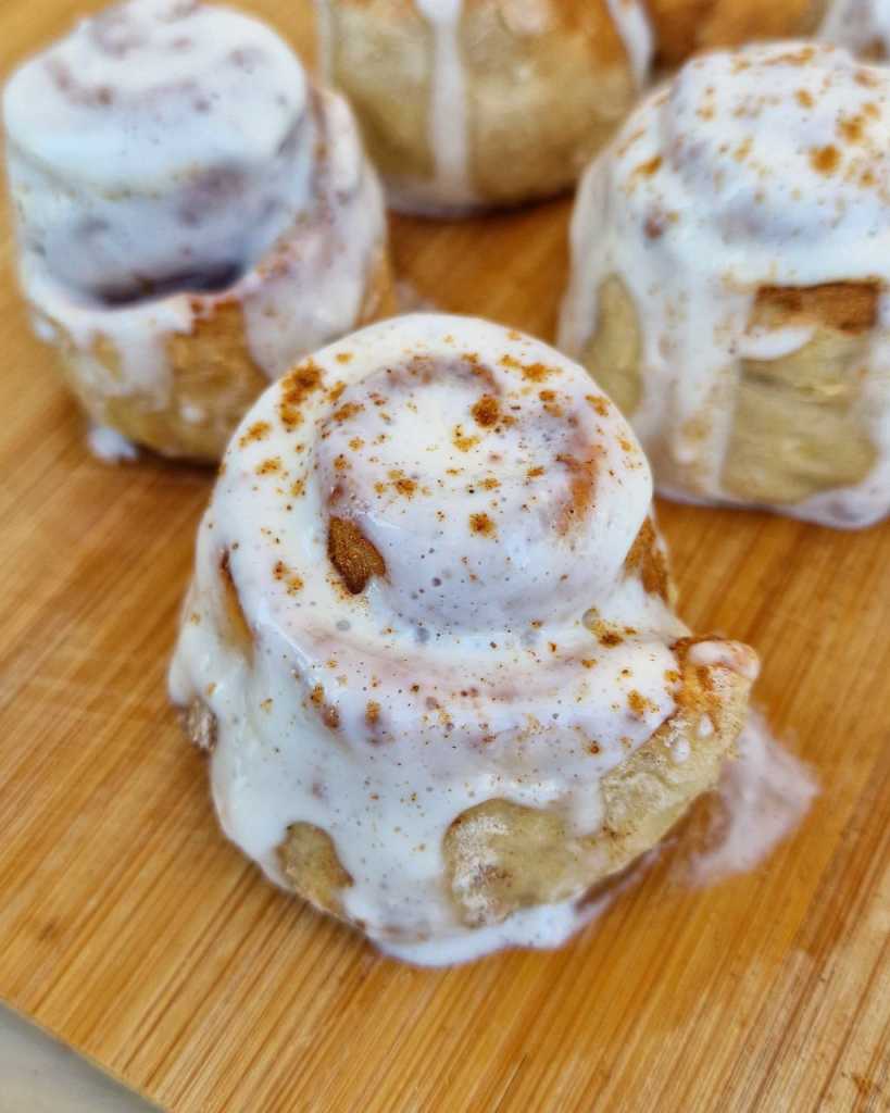 Healthy Banana Cinnamon Rolls