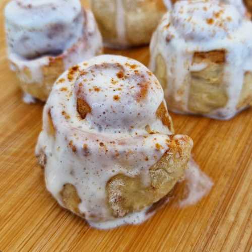 Healthy Banana Cinnamon Rolls recipe