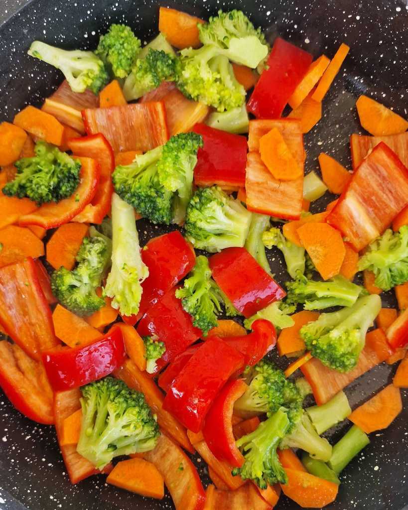 carrots, broccoli, bell peppers